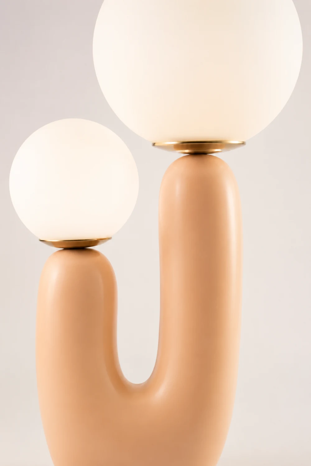 Oo Smooth Table Lamp - Lumpaz