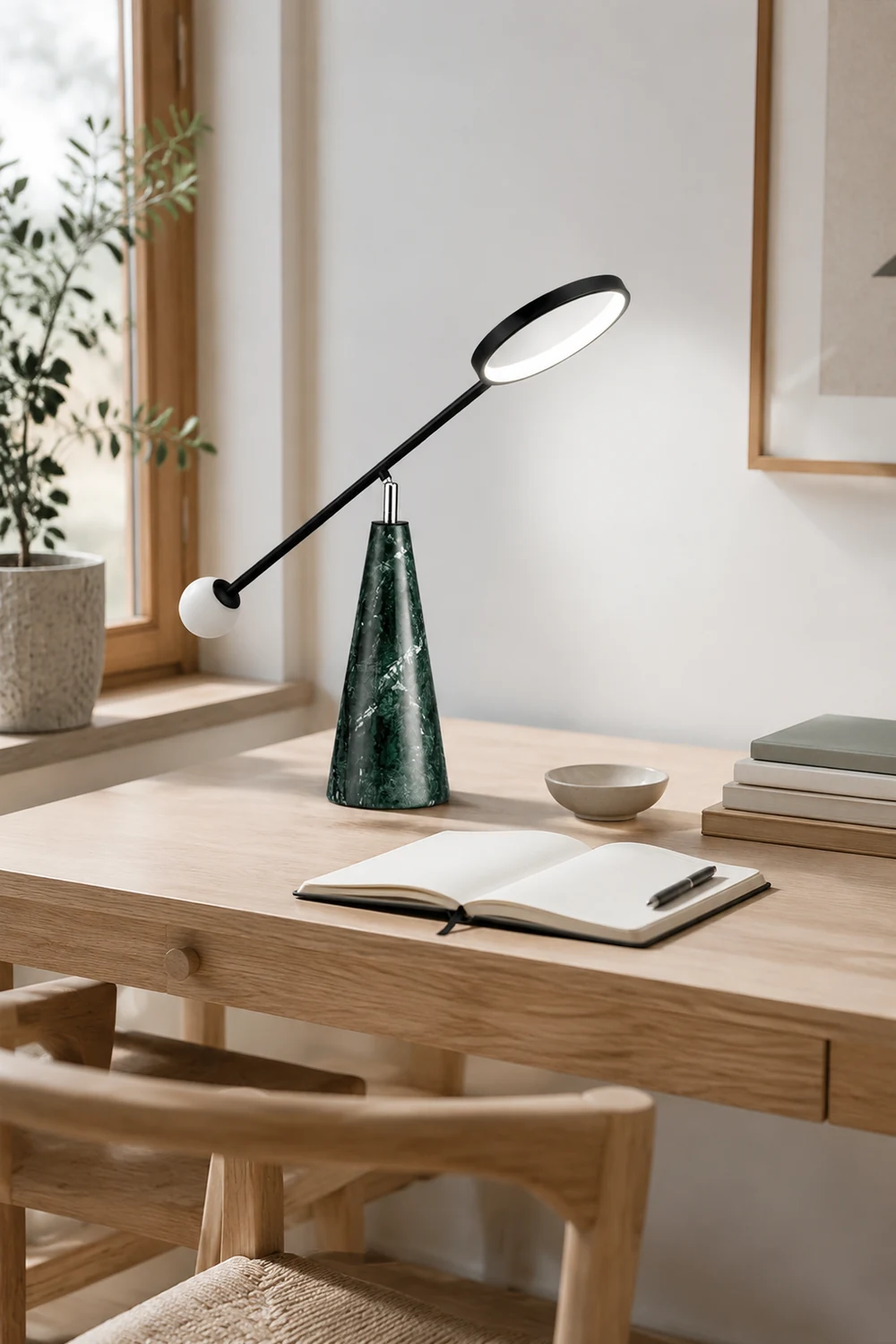 Orbit Table Lamp - Lumpaz