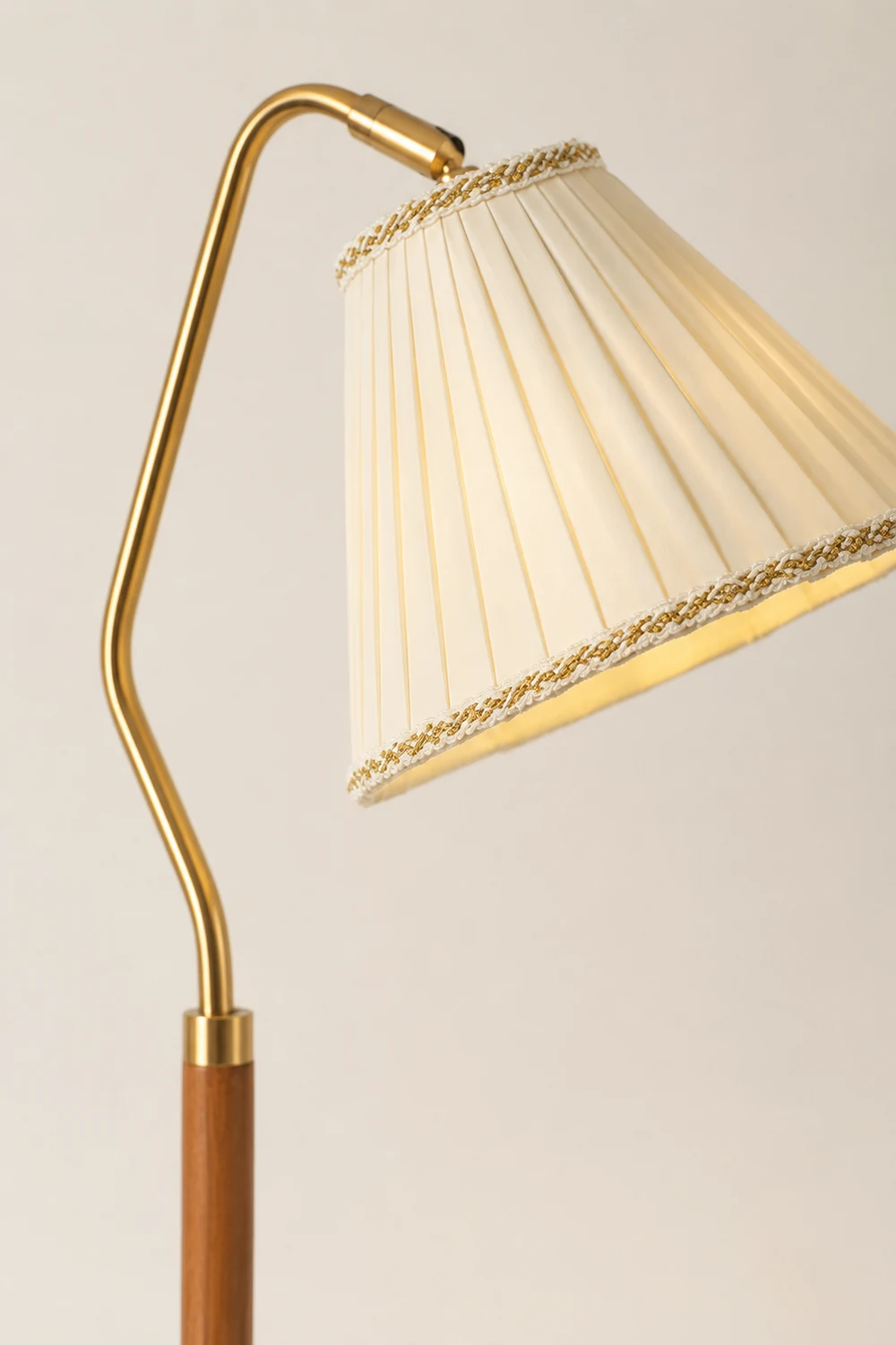 Florentine Fabric Table Lamp - Lumpaz