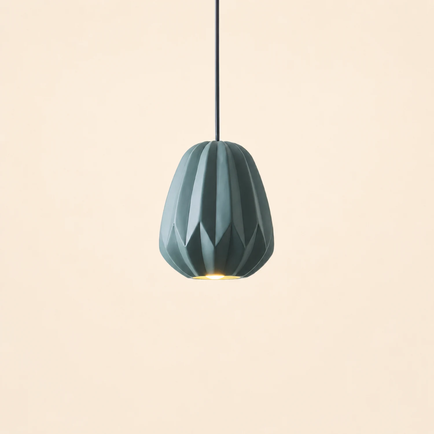 Papaya Resin Pendant Lamp - Lumpaz