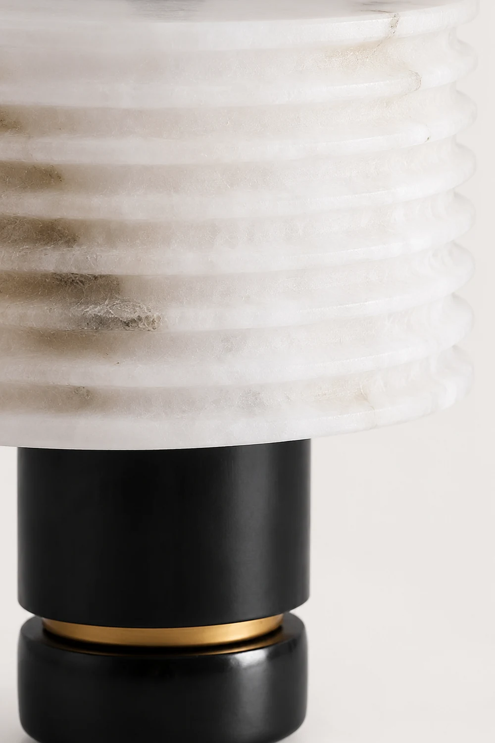 Outela Table Lamp - Lumpaz