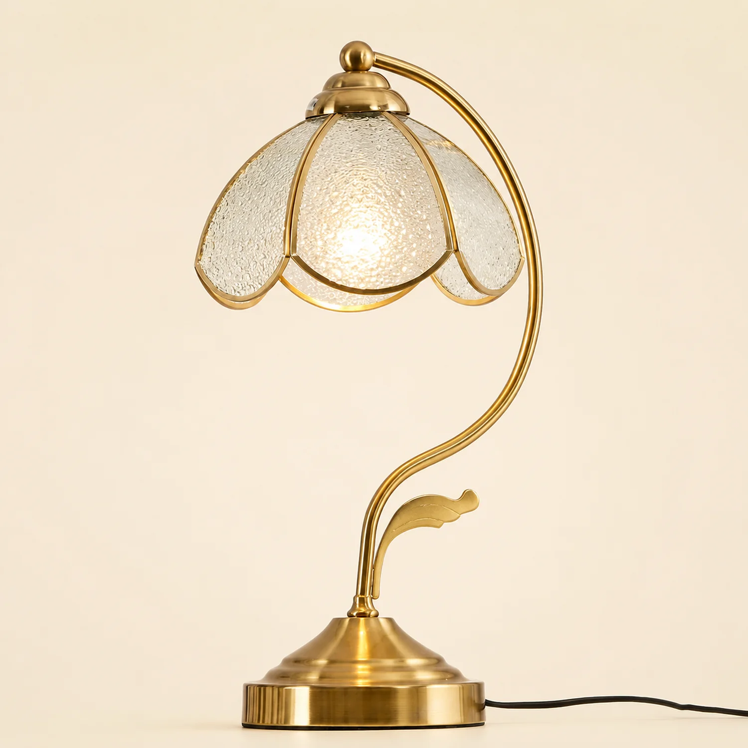 Vintage Tiffany Table Lamp - Lumpaz
