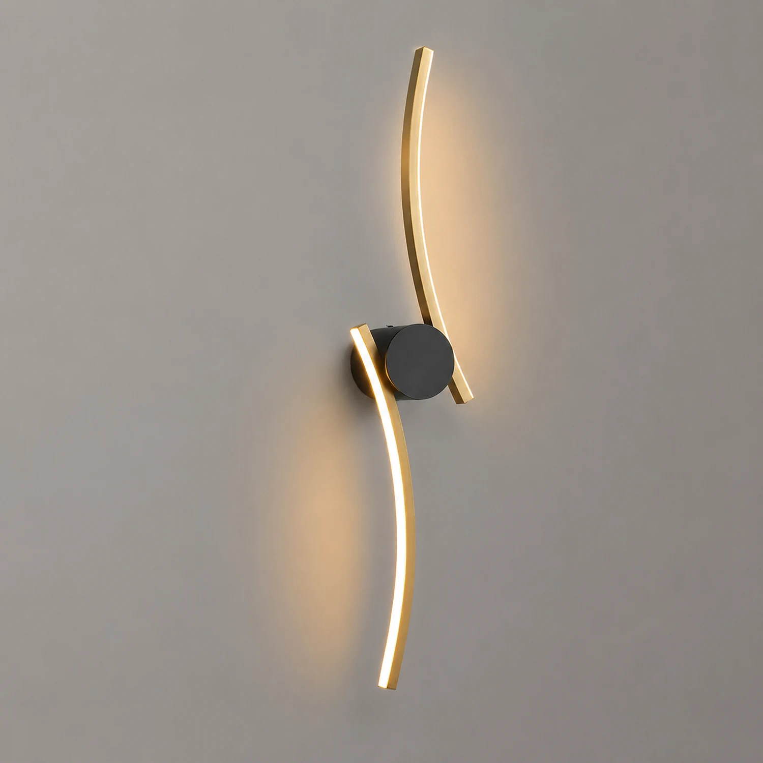 Curved Wall Lamp - Lumpaz