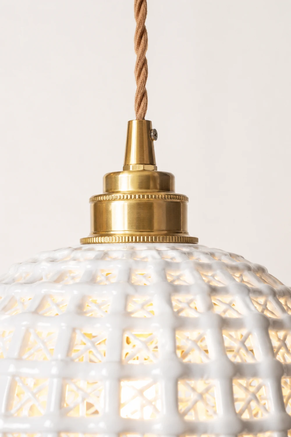 Modern Ceramic Pendant Light - Lumpaz
