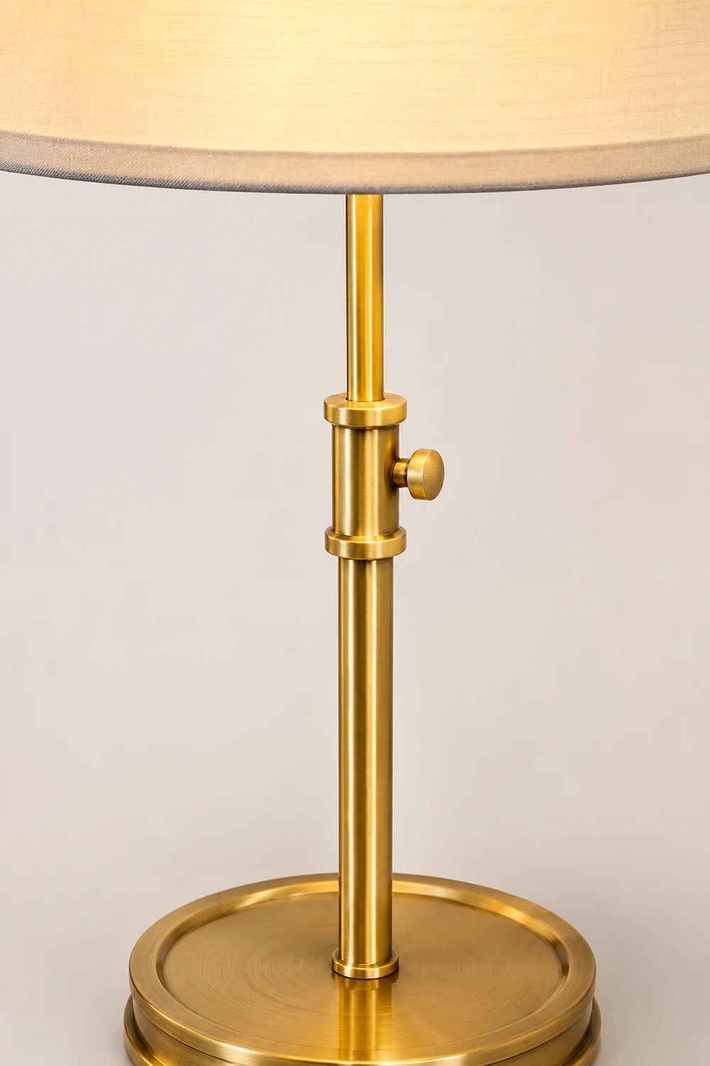 Bryant Table Lamp - Lumpaz