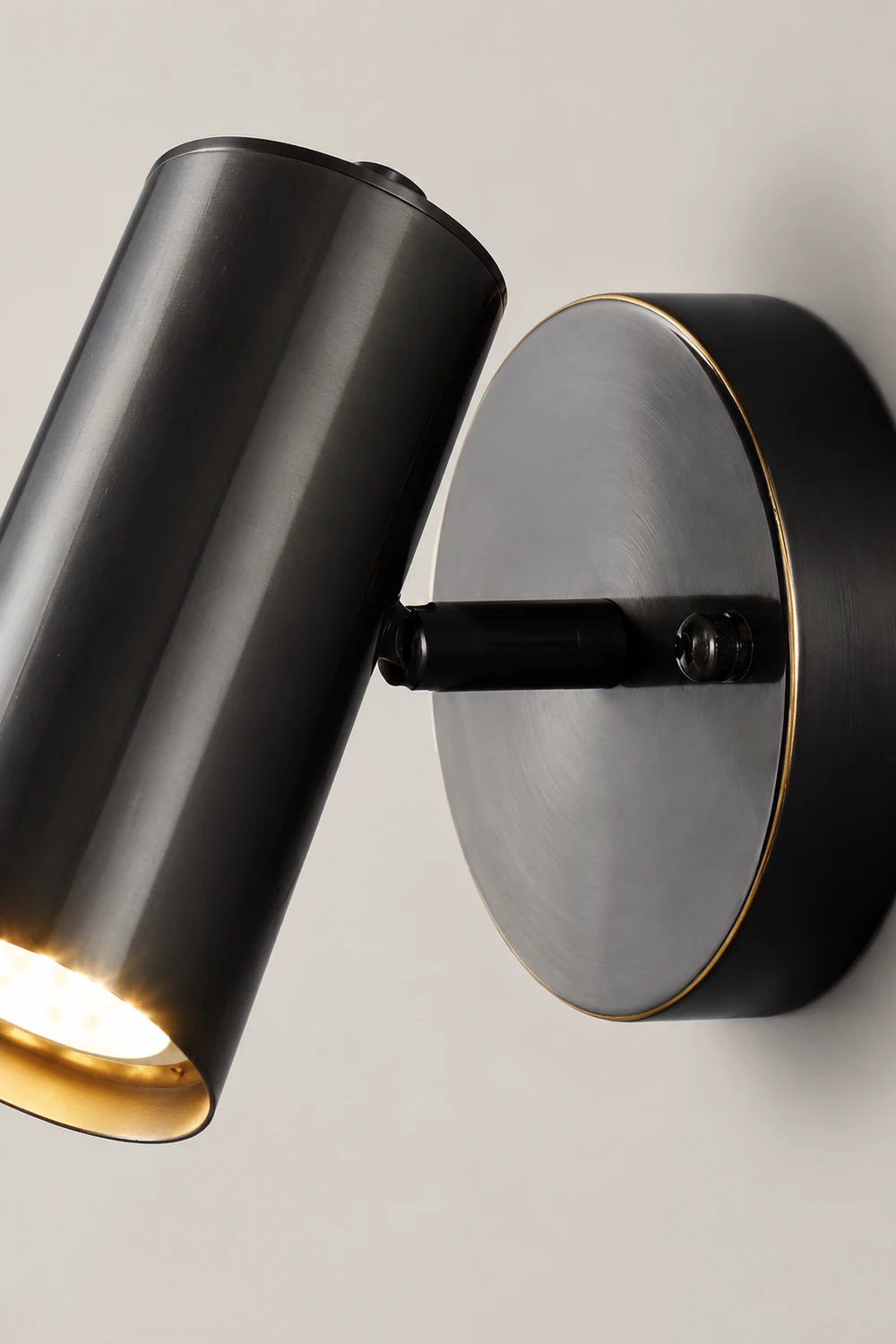 Eduard Wall Lamp - Lumpaz