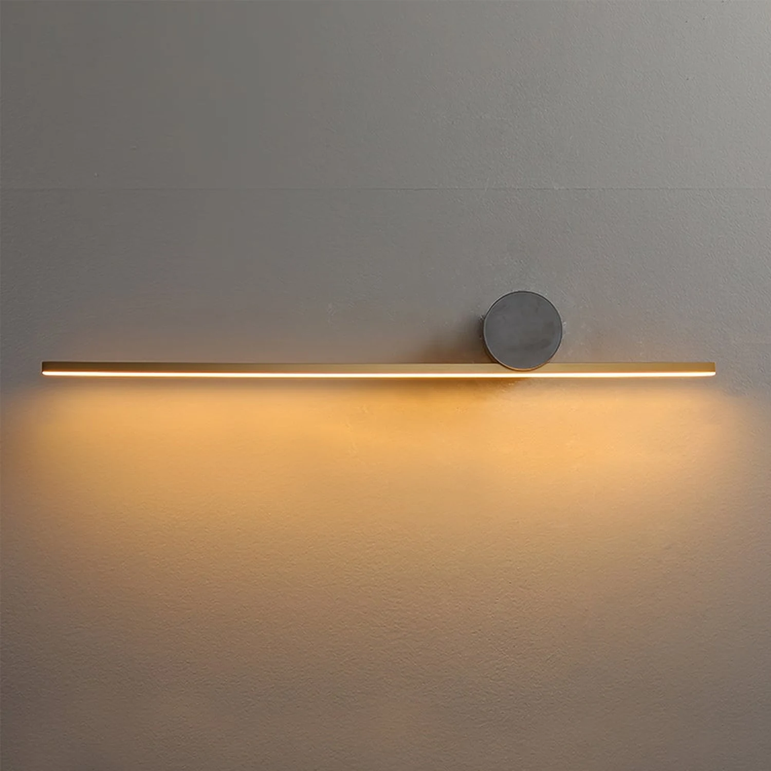Curved Wall Lamp - Lumpaz