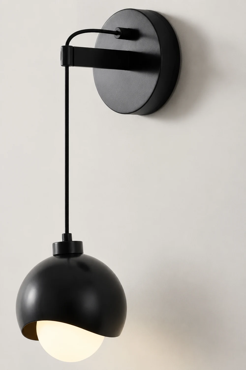 Helmet Wall Lamp - Lumpaz