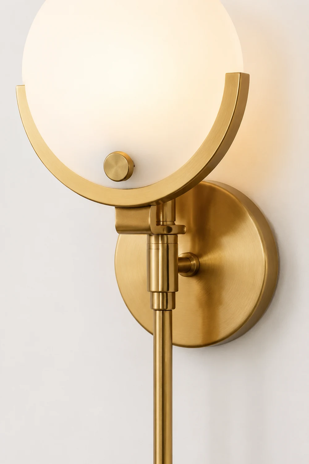 Ava Brass Wall Lamp - Lumpaz