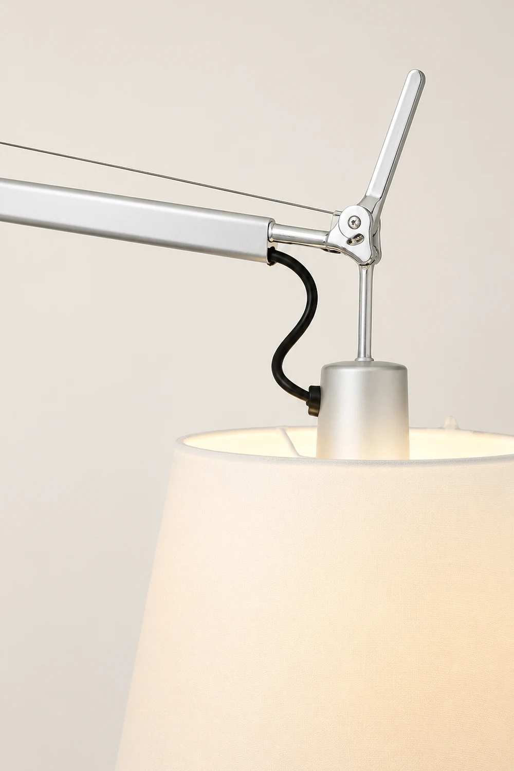 Modern Classic Floor Lamp - Lumpaz