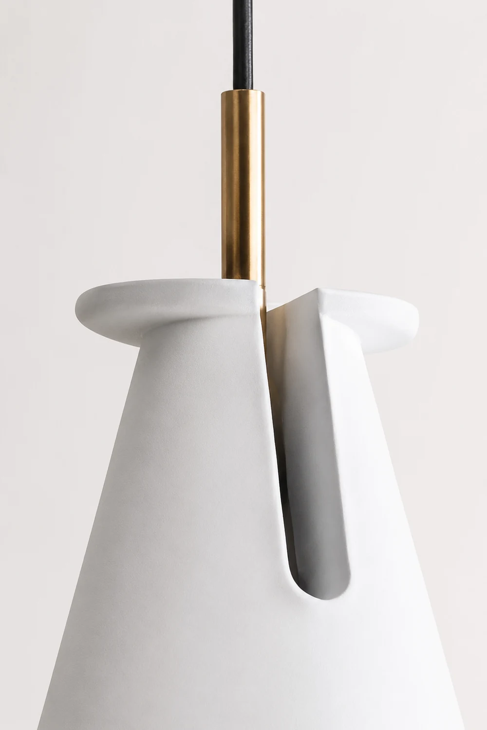 Kettle Resin Pendant Lamp - Lumpaz