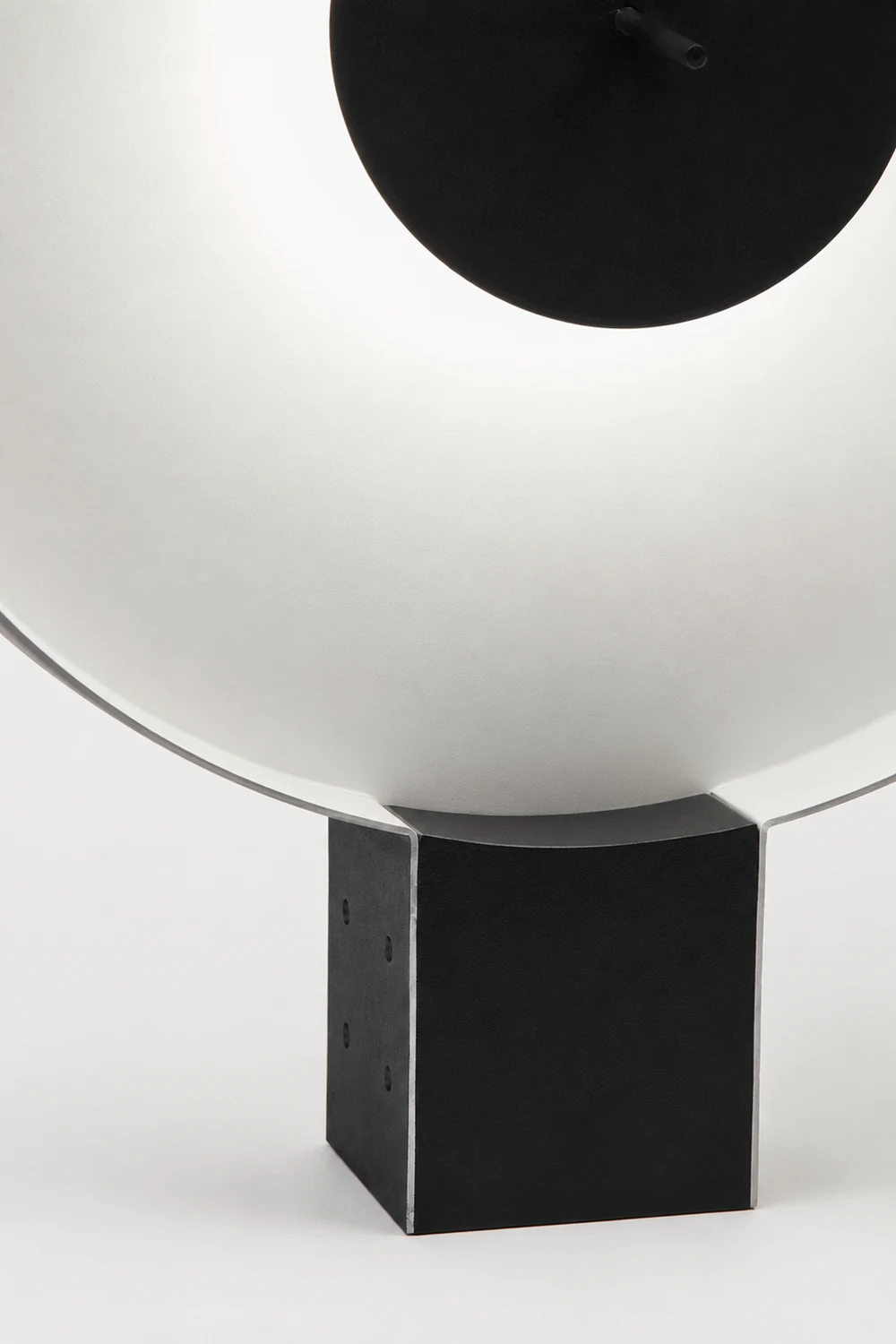 Round Flying Saucer Table Lamp - Lumpaz