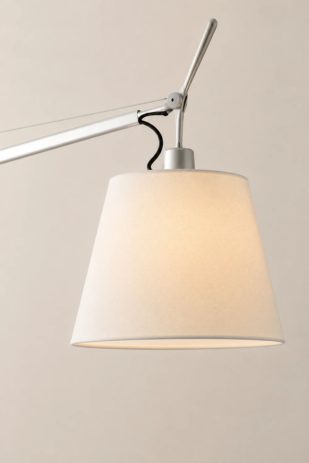 Modern Classic Floor Lamp - Lumpaz
