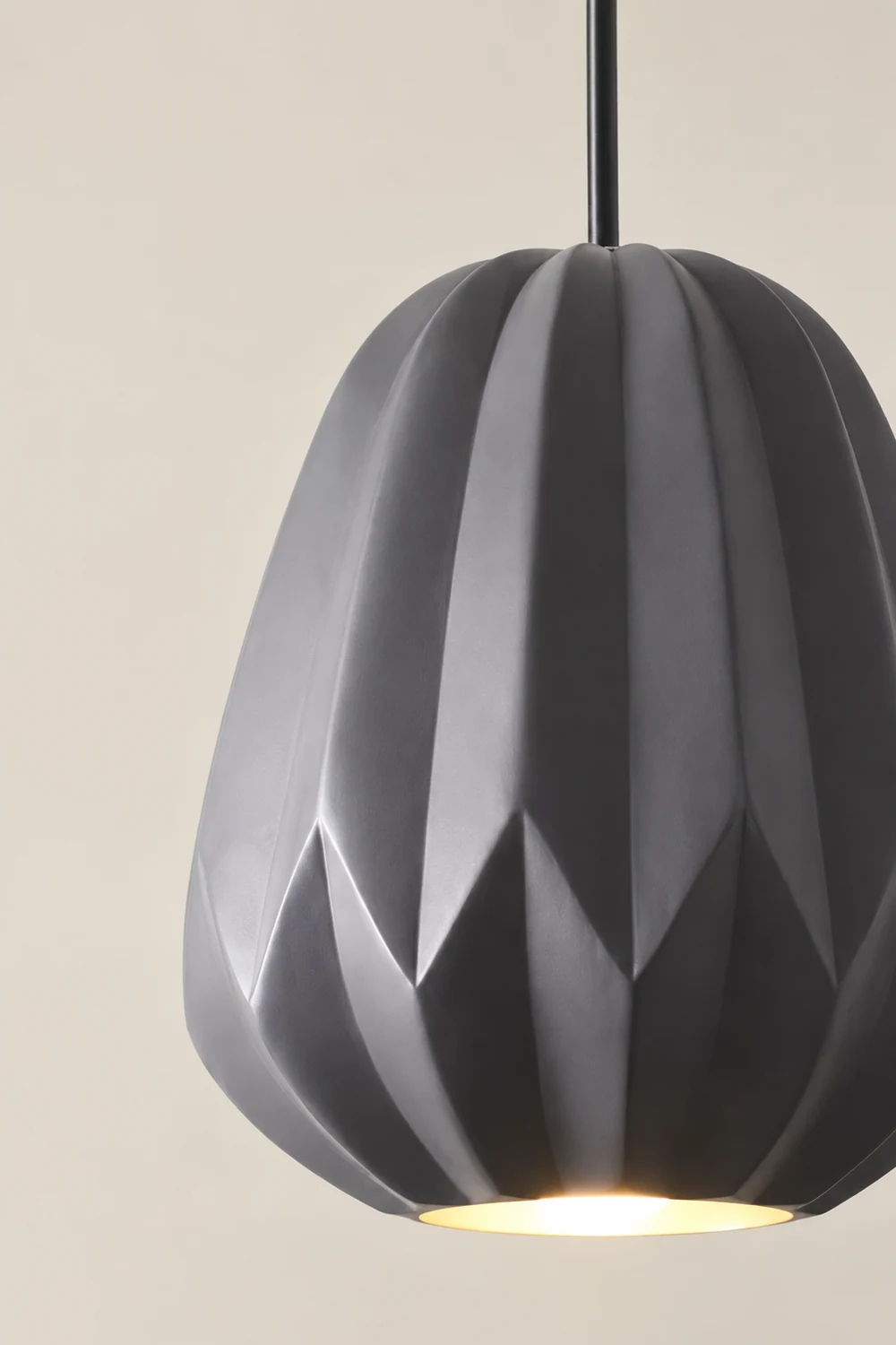 Papaya Resin Pendant Lamp - Lumpaz