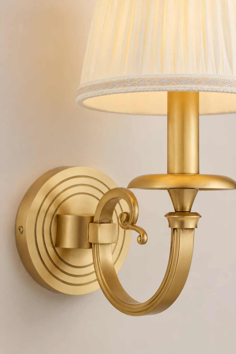Pleated Brass Wall Lamp - Lumpaz