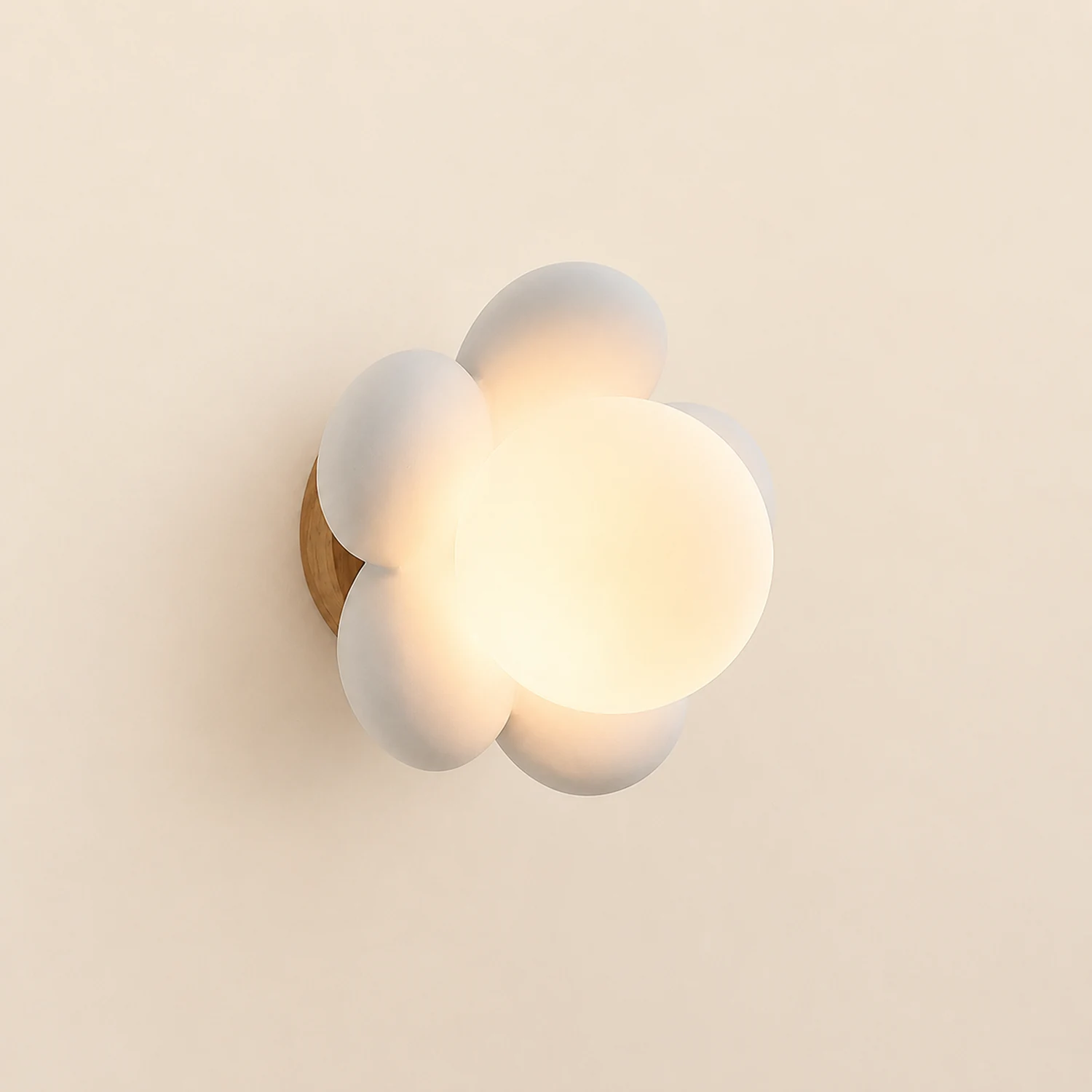 Bloom Flower Wall Lamp - Lumpaz