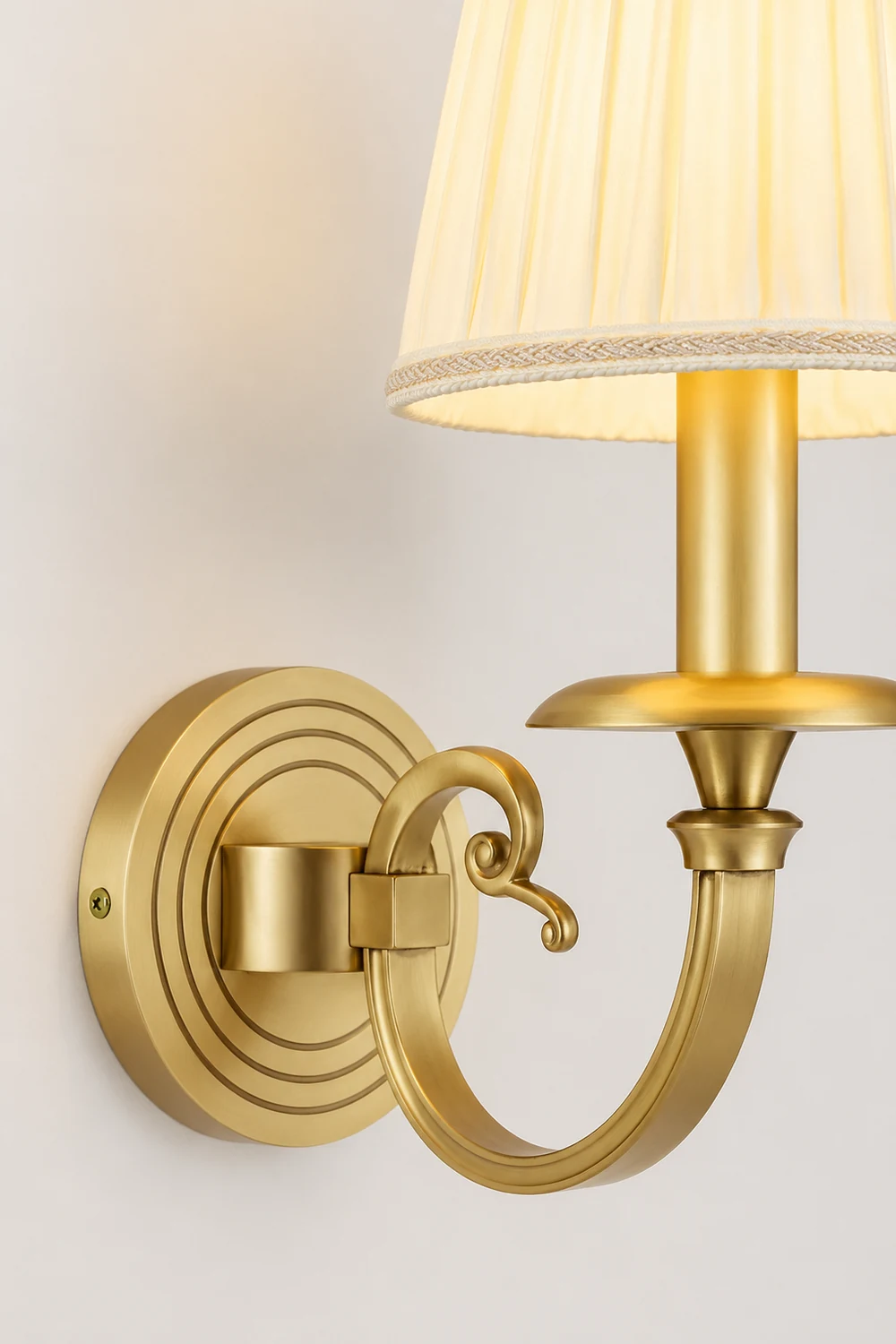 Pleated Brass Wall Lamp - Lumpaz