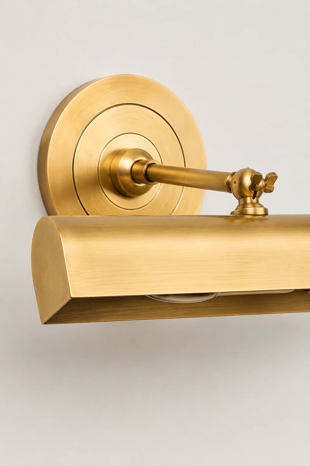 Swanson Wall Lamp - Lumpaz