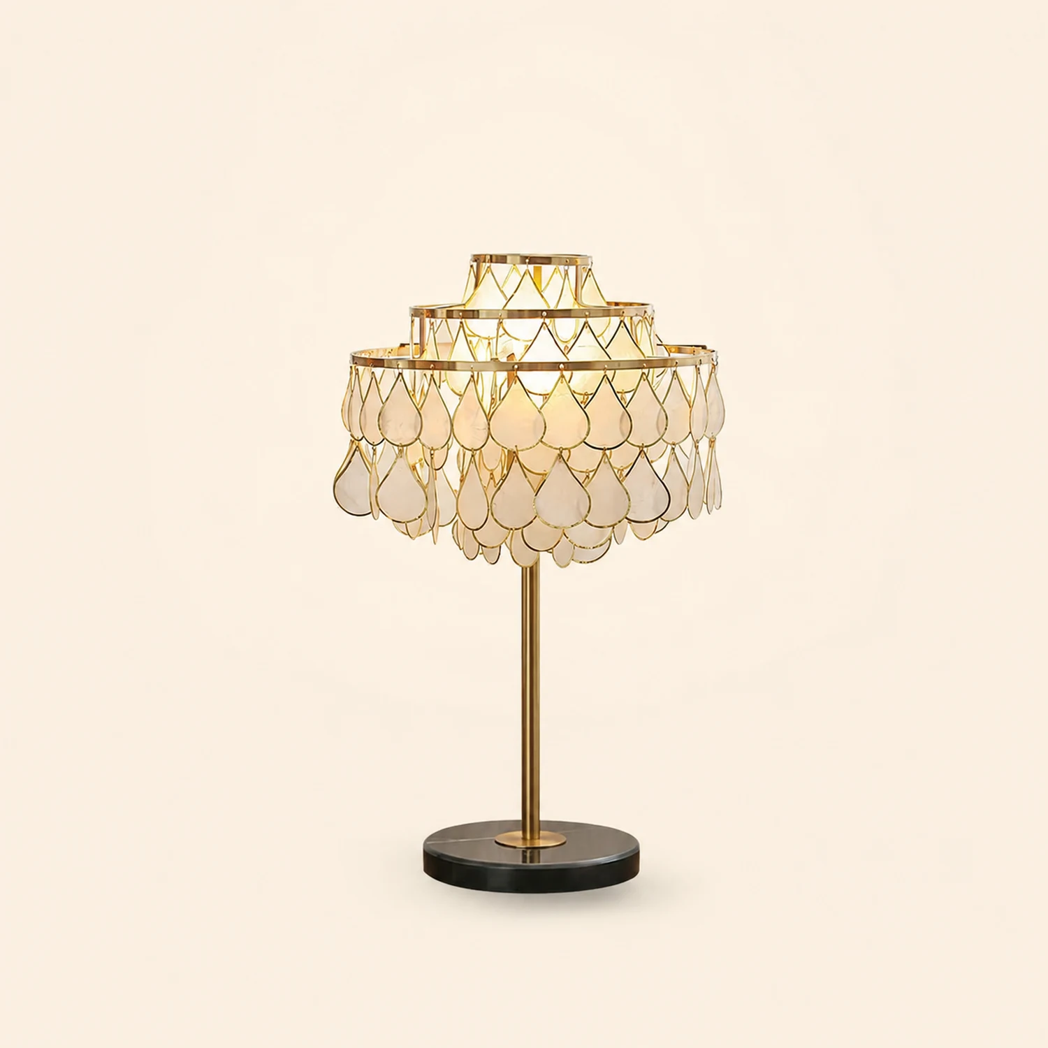 Vivant Shell Table Lamp - Lumpaz