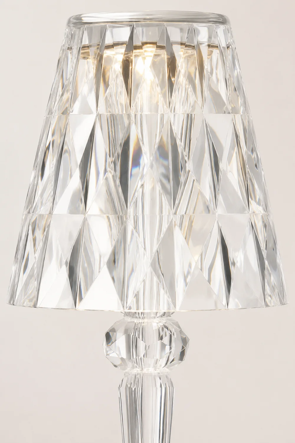 Sparkle Glam Built-in Battery Table Lamp - Lumpaz