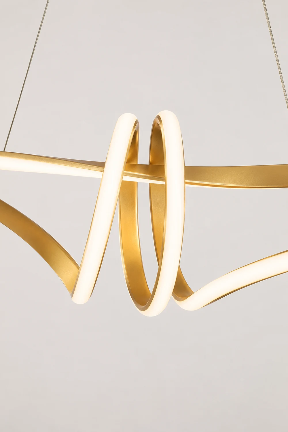 Ribbon Chandelier - Lumpaz