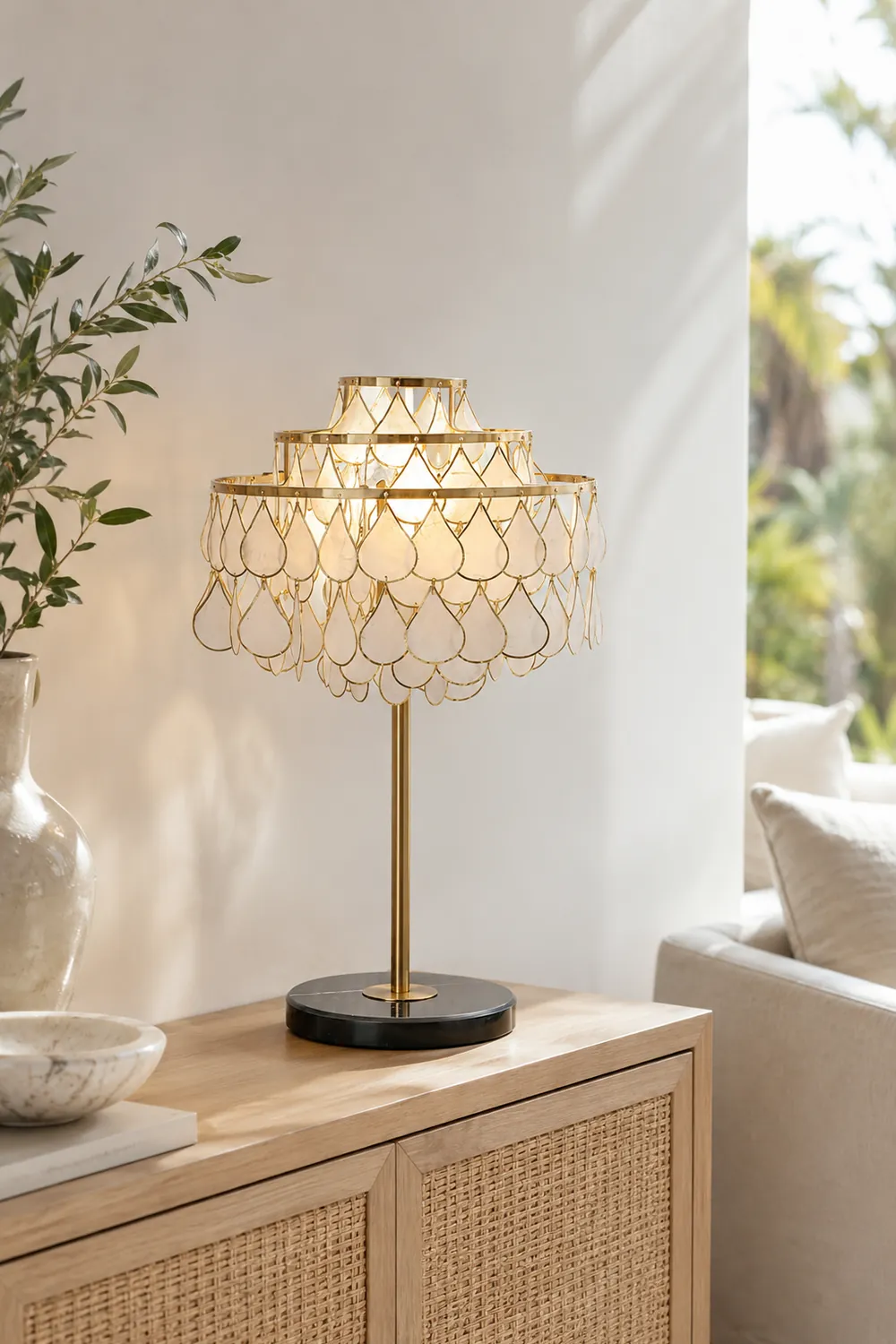 Vivant Shell Table Lamp - Lumpaz