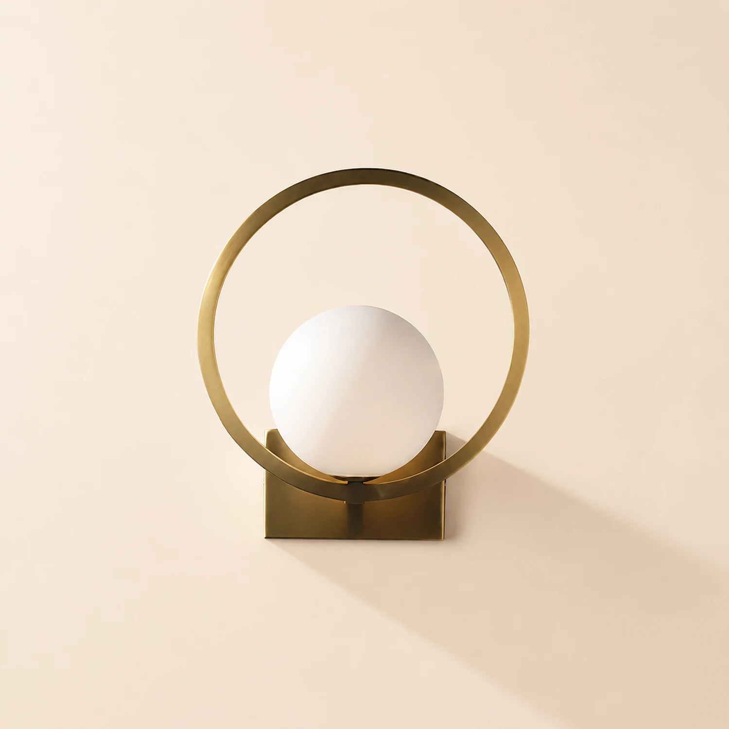 Lunar Brass Wall Lamp - Lumpaz
