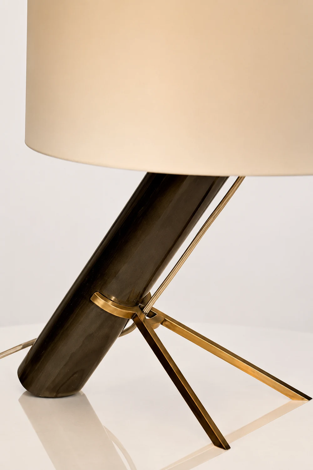 Never You Mind Table Lamp - Lumpaz