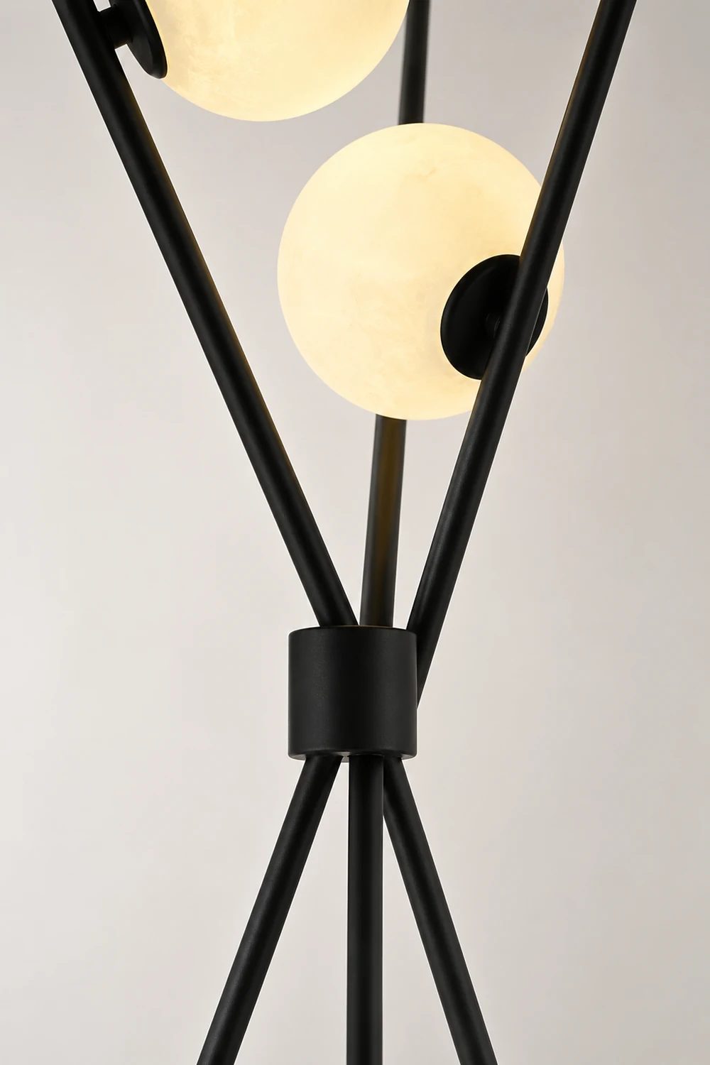 Moon Table Lamp - Lumpaz