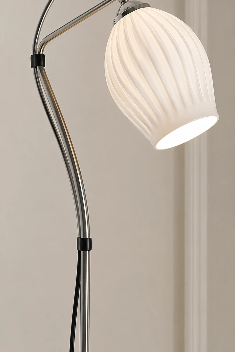 Ceramic Ribbed Floor Lamp - Lumpaz