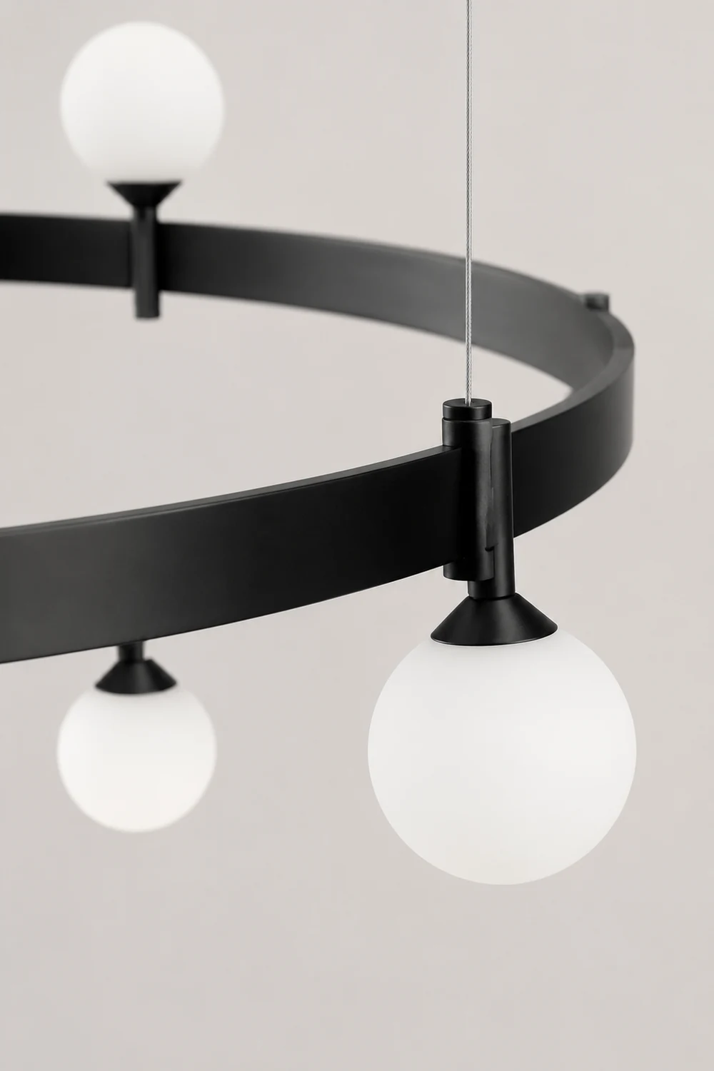 Stant Circular Chandelier - Lumpaz