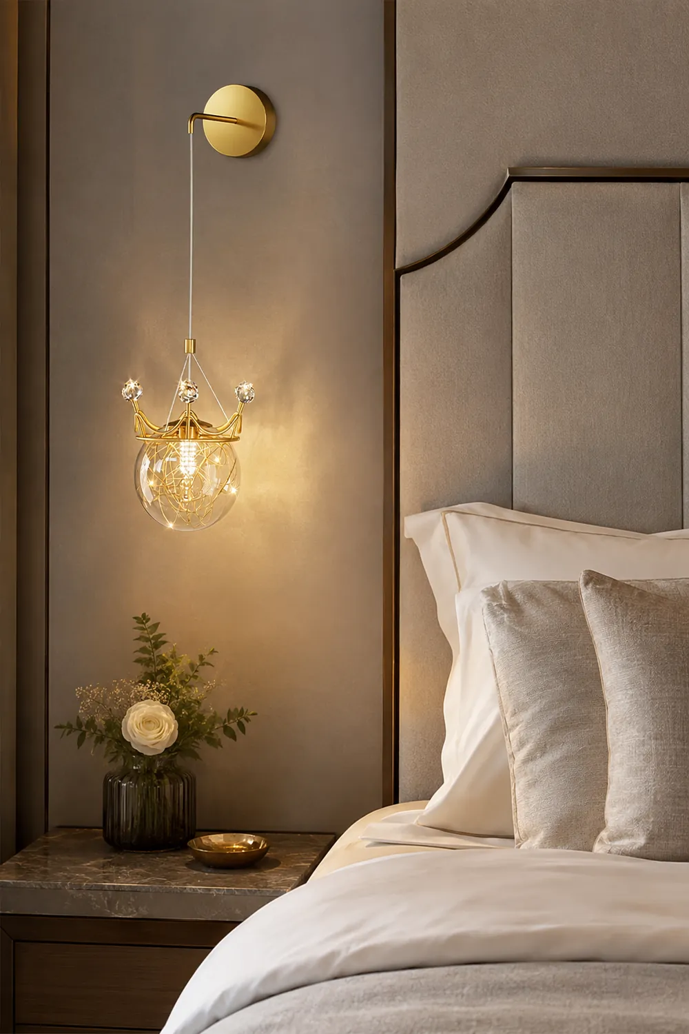 Gypsophila Crown Wall Lamp - Lumpaz