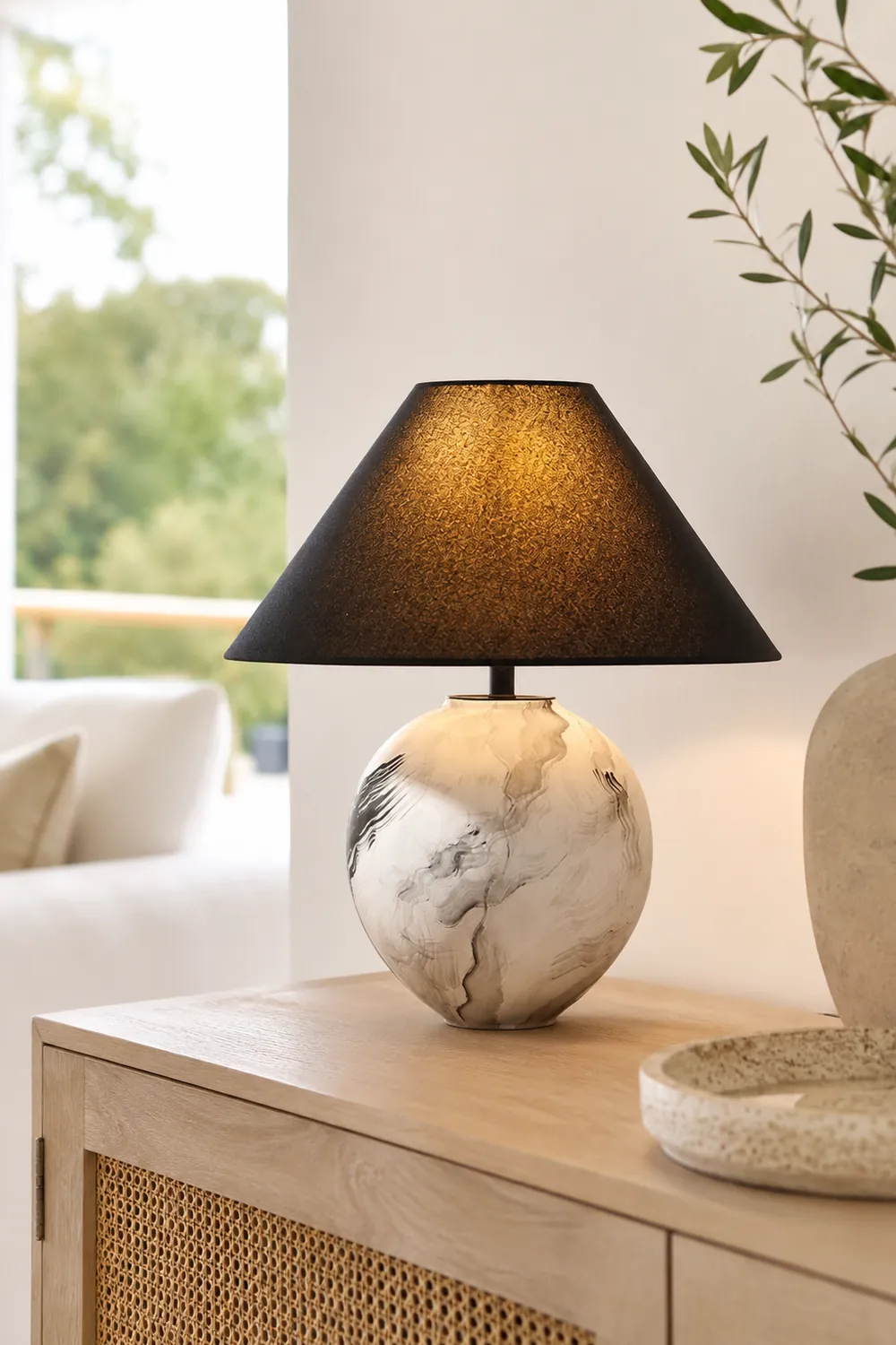 Mcnally Table Lamp - Lumpaz