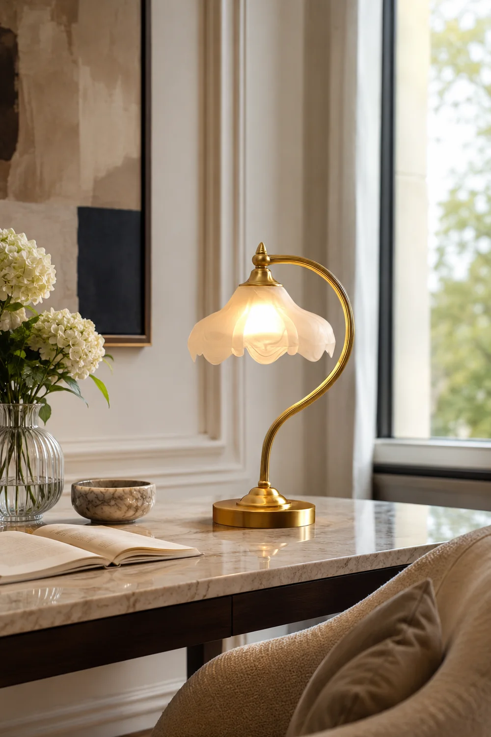 Magnolya Flower Table Lamp - Lumpaz