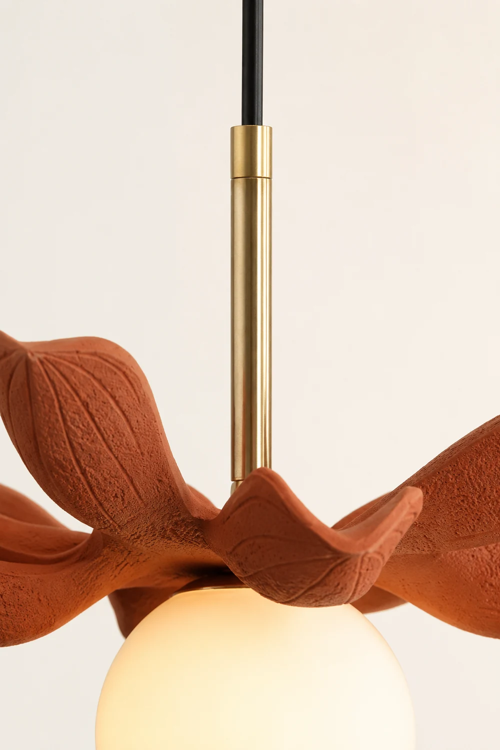 Resin Small Pendant Light - Lumpaz