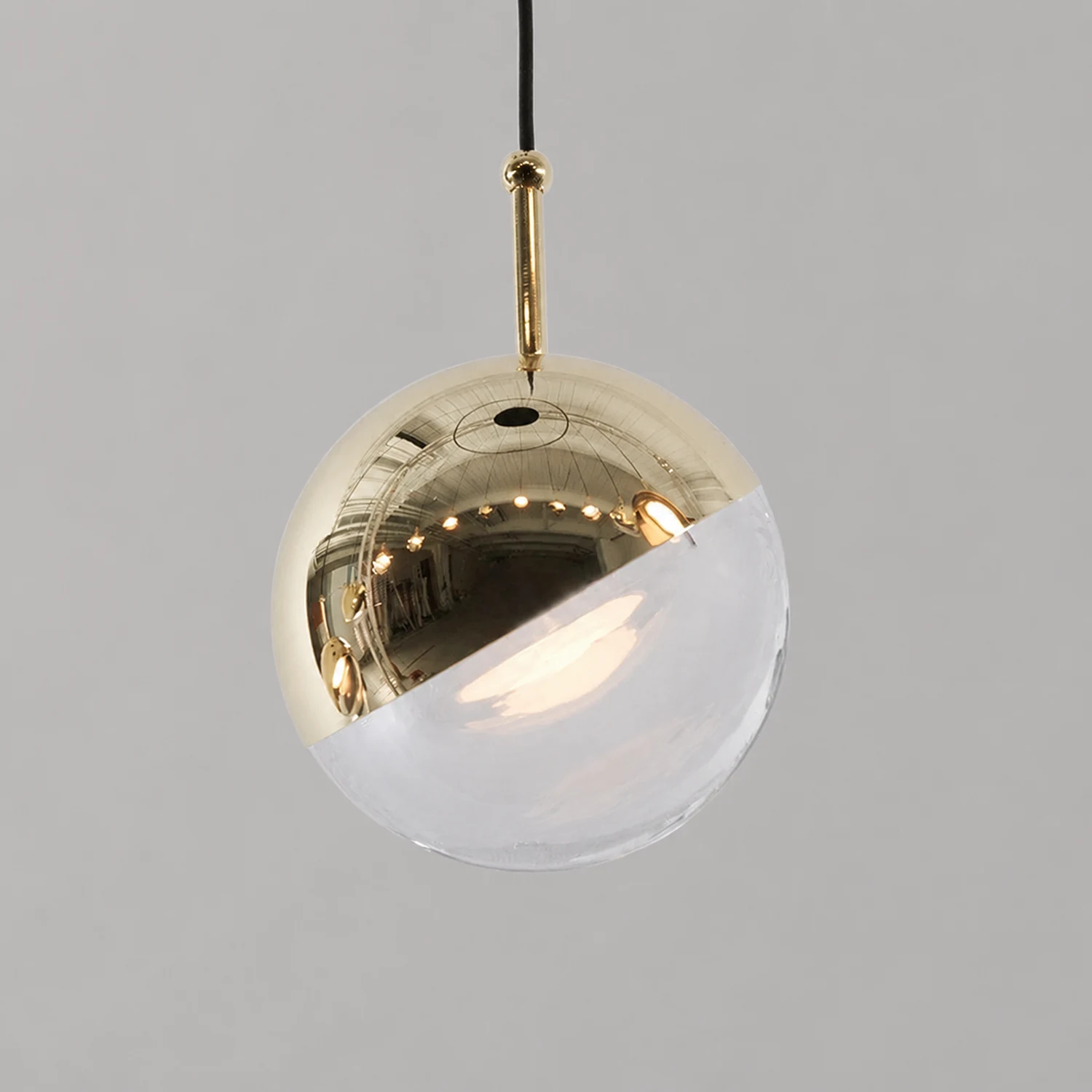 Stylish Ball Chandelier - Lumpaz
