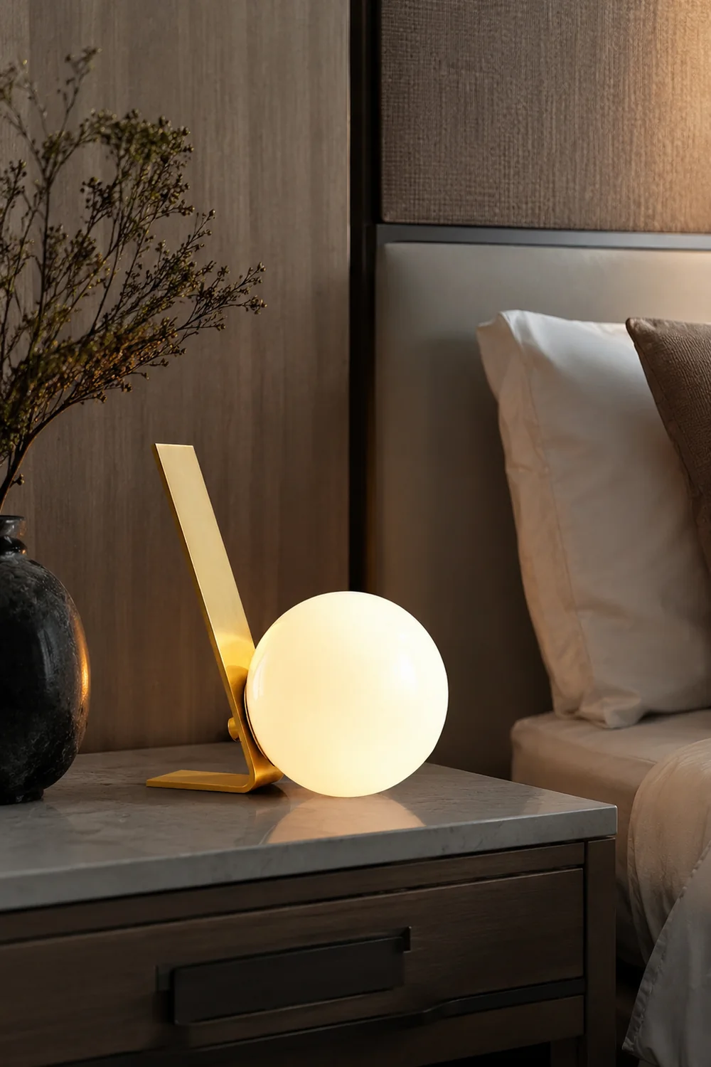 Daphne Table Lamp - Lumpaz