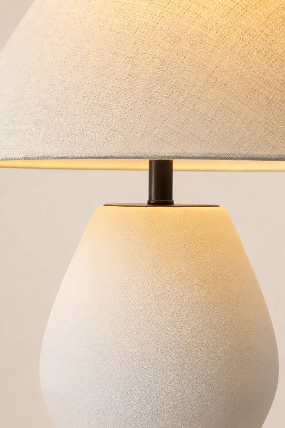 Scatchard Ceramic Table Lamp - Lumpaz