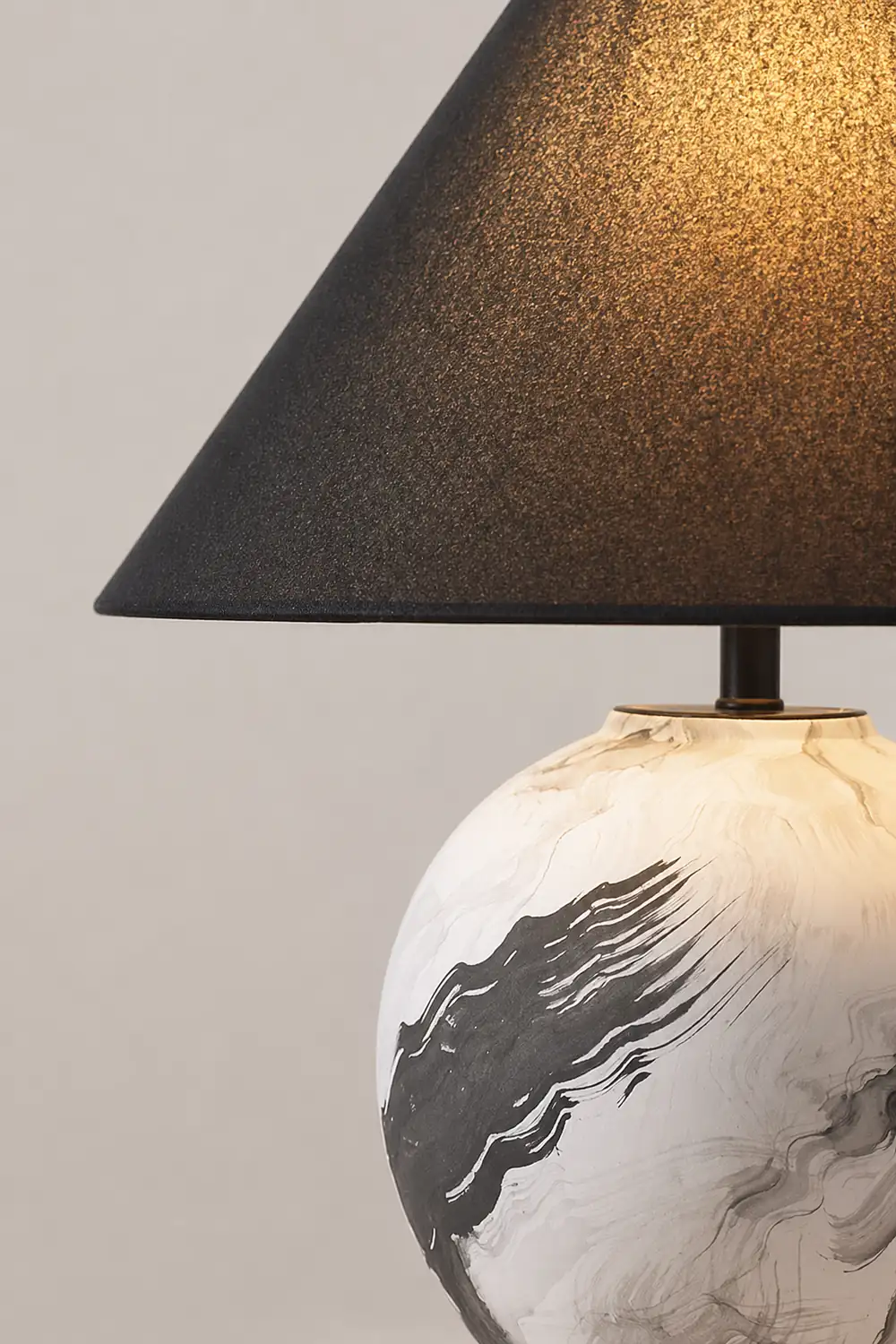 Mcnally Table Lamp - Lumpaz