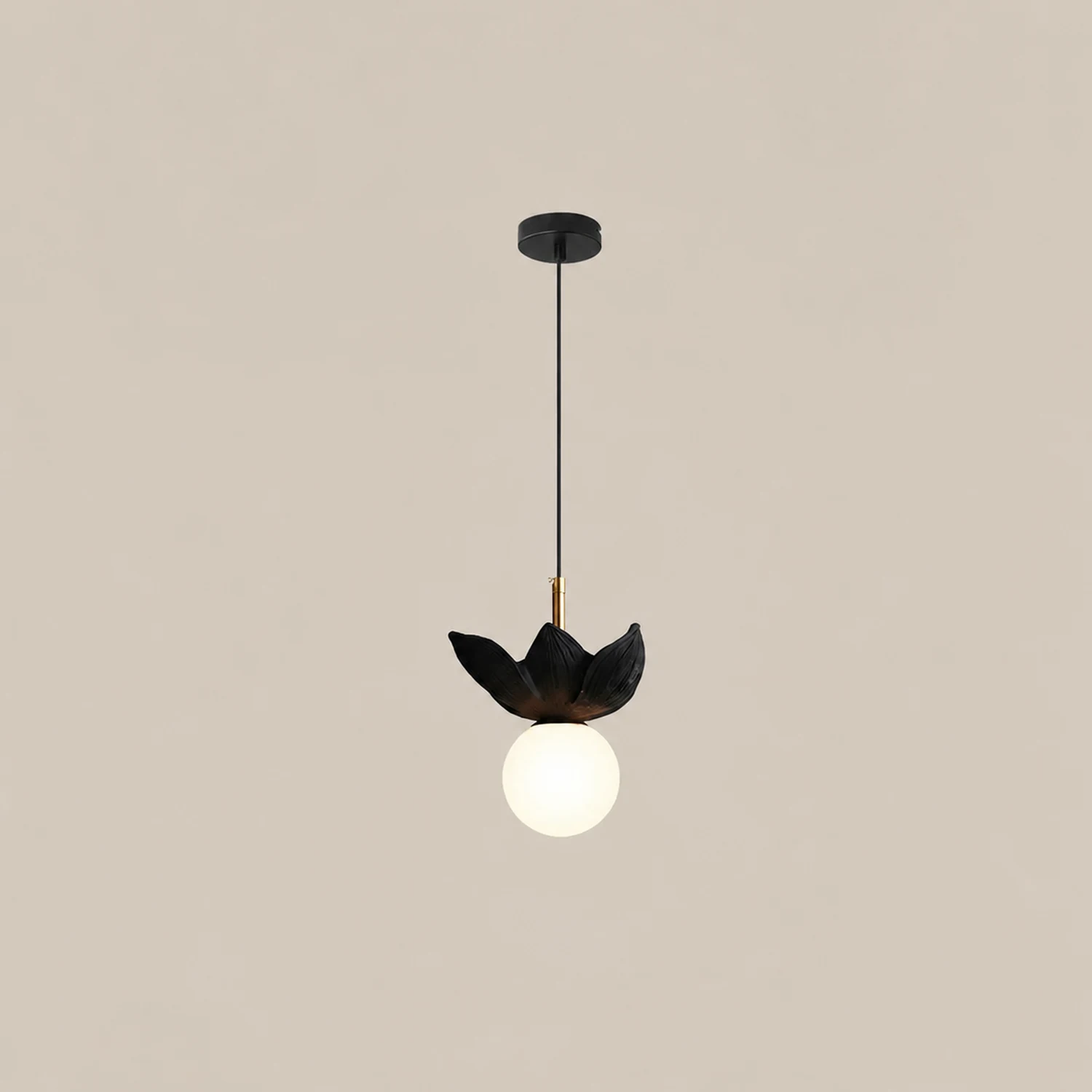 Resin Small Pendant Light - Lumpaz