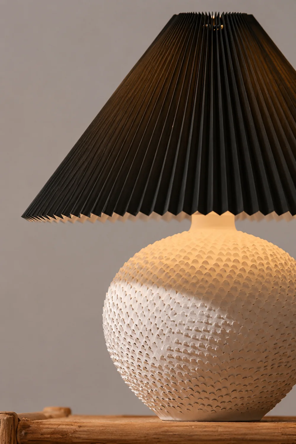 Textured Ceramic Table Light - Lumpaz