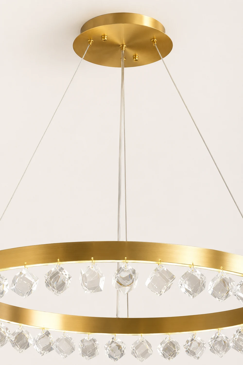Loop Crystal Chandelier - Lumpaz