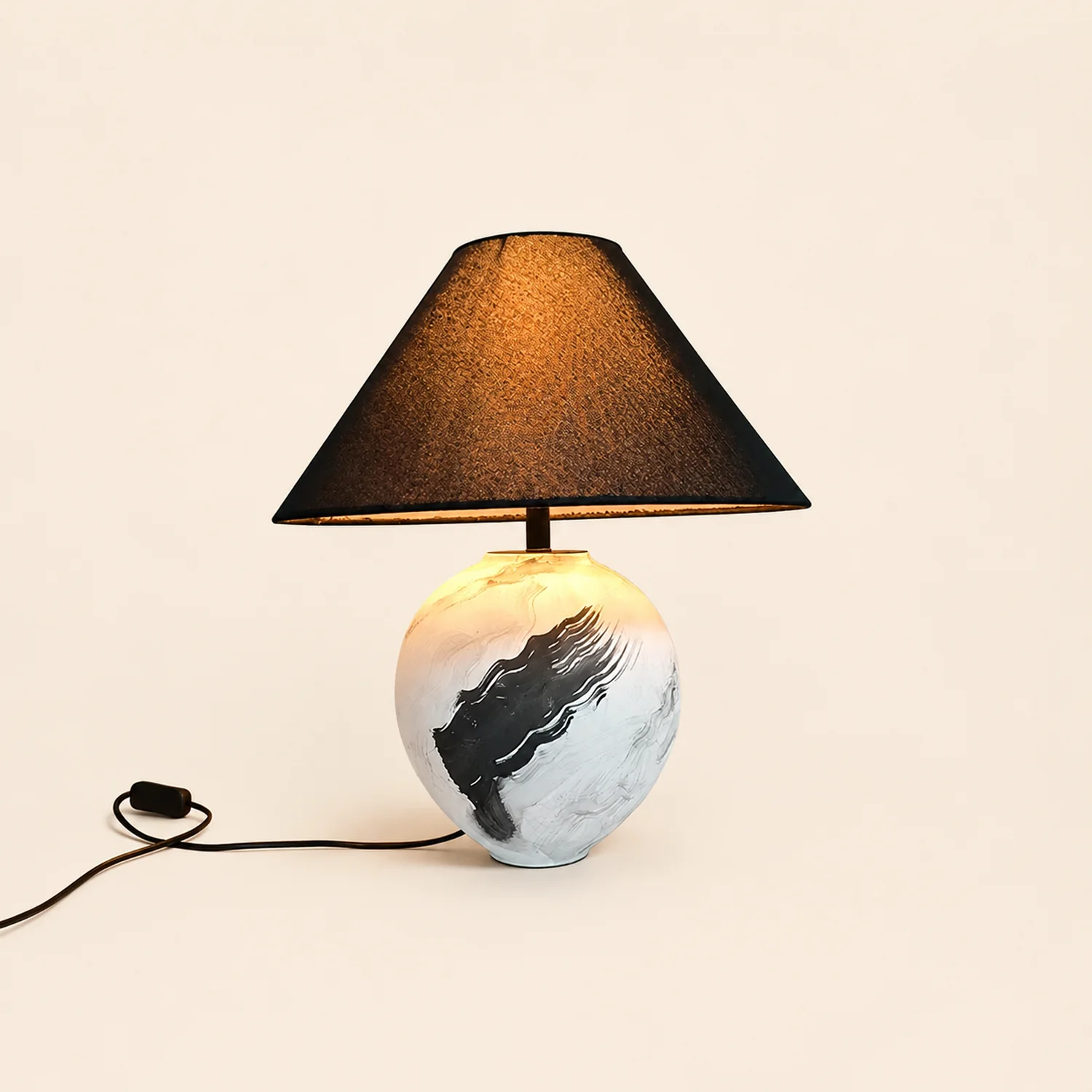Mcnally Table Lamp - Lumpaz