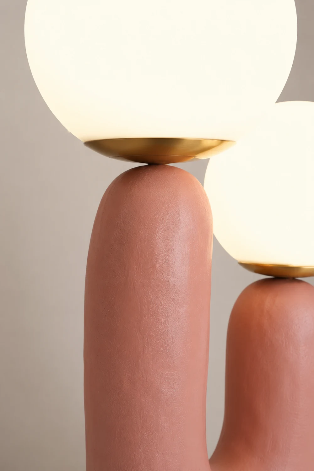 Oo Rough Table Lamp - Lumpaz