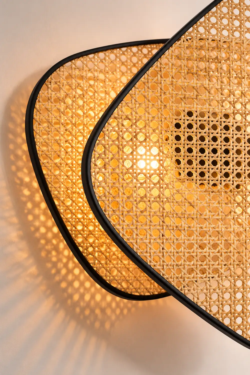 Screen Cannage Wall Lamp - Lumpaz