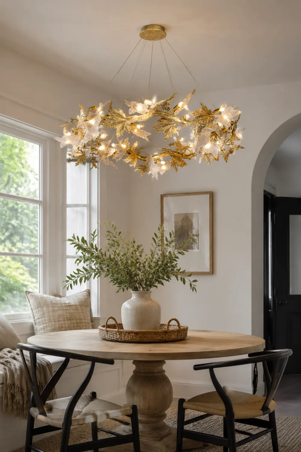 Folio Crown Chandelier - Lumpaz