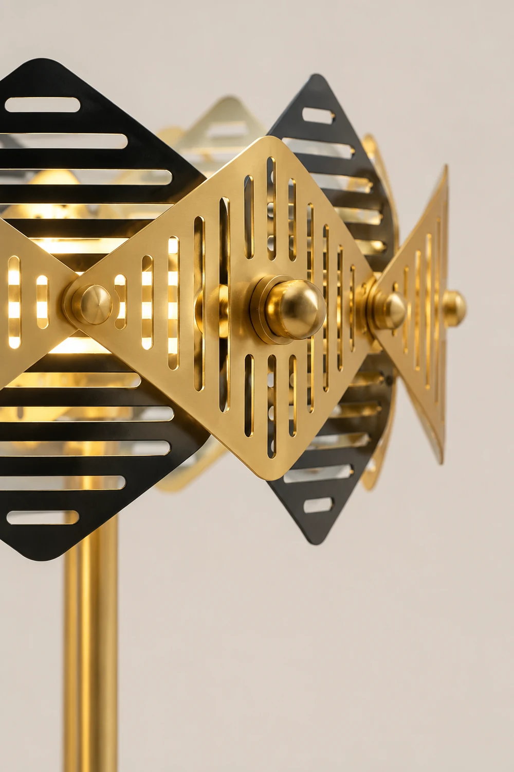 Rote Table Lamp - Lumpaz