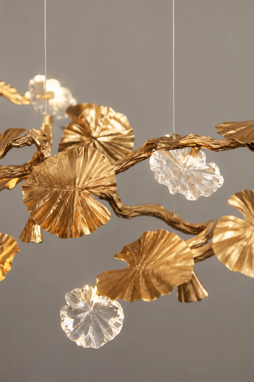 Brass Leaf Chandelier - Lumpaz