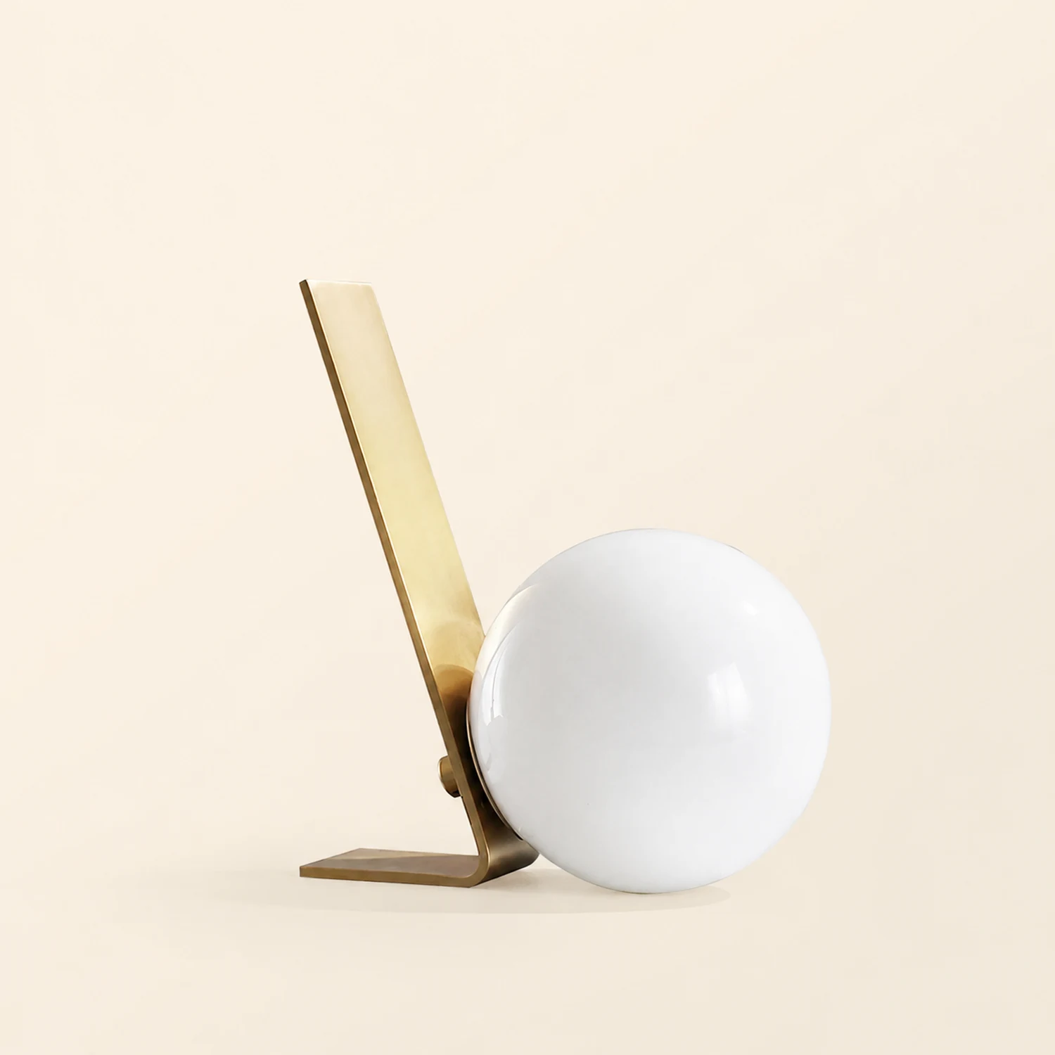 Daphne Table Lamp - Lumpaz