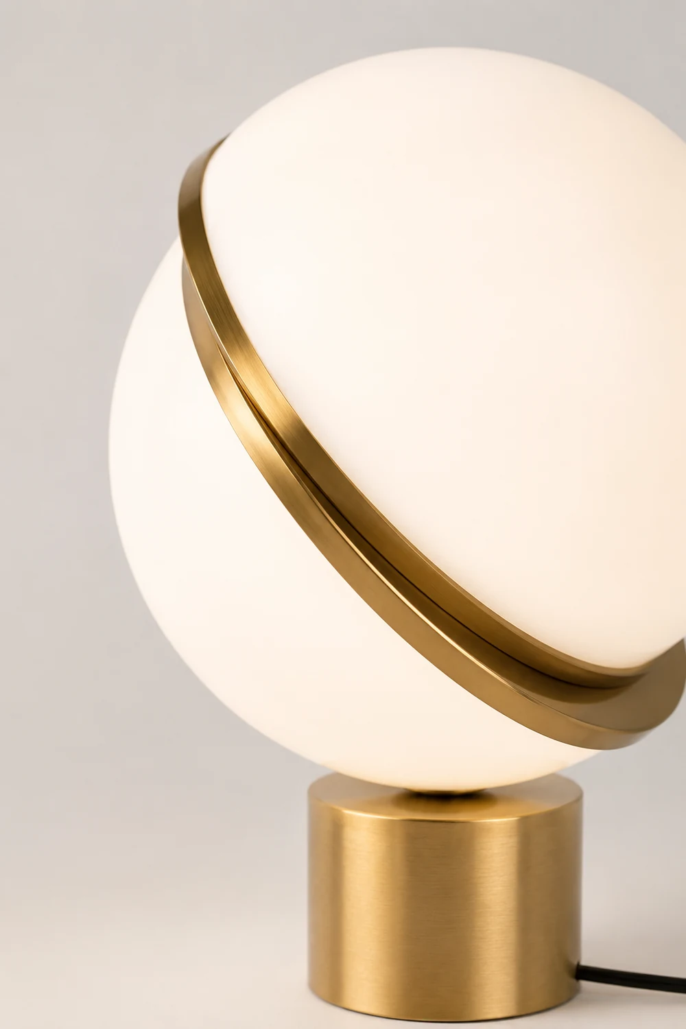 Crescent Table Light - Lumpaz